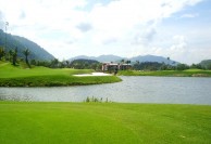 Diamond Bay Golf & Villas (